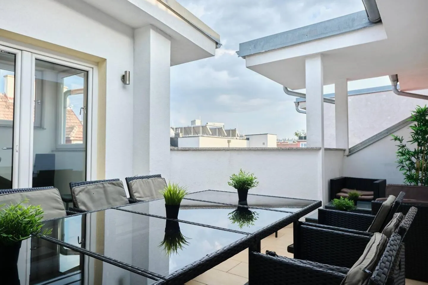 Stylish I 5 Minutes To U1 Reumannplatz I 15 Min To City Center فيينا النمسا